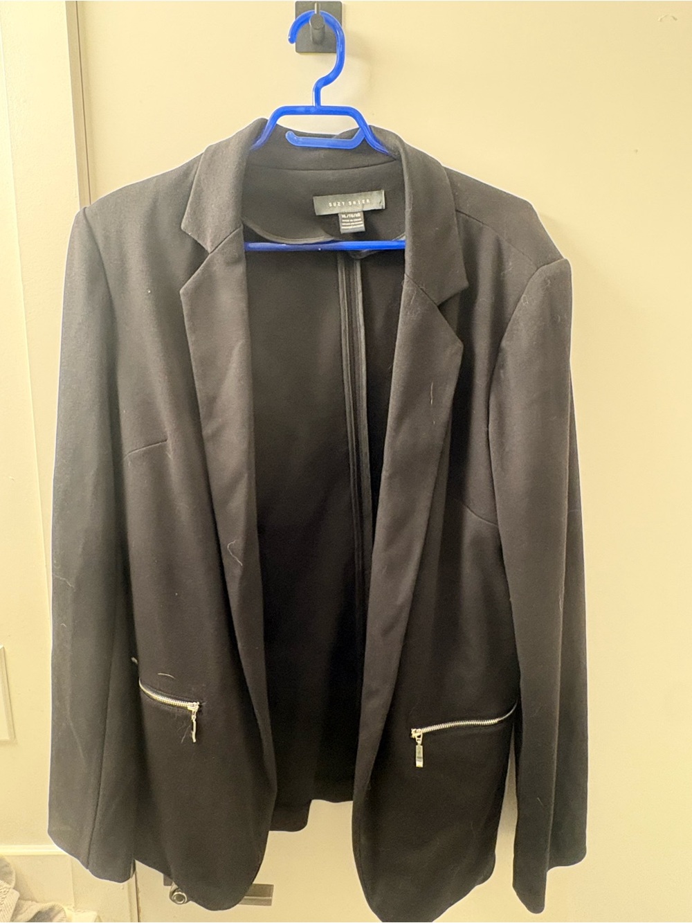 Black Women's Zip-Pocket Blazer